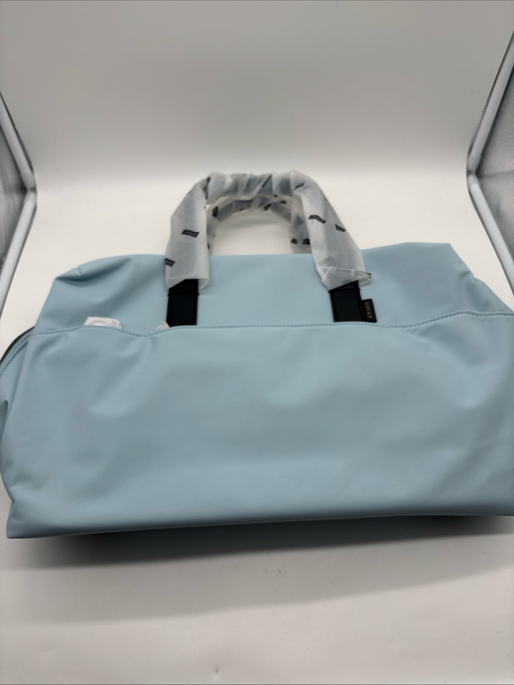 Away Weekender Coast Blue Women’s Tote Bag